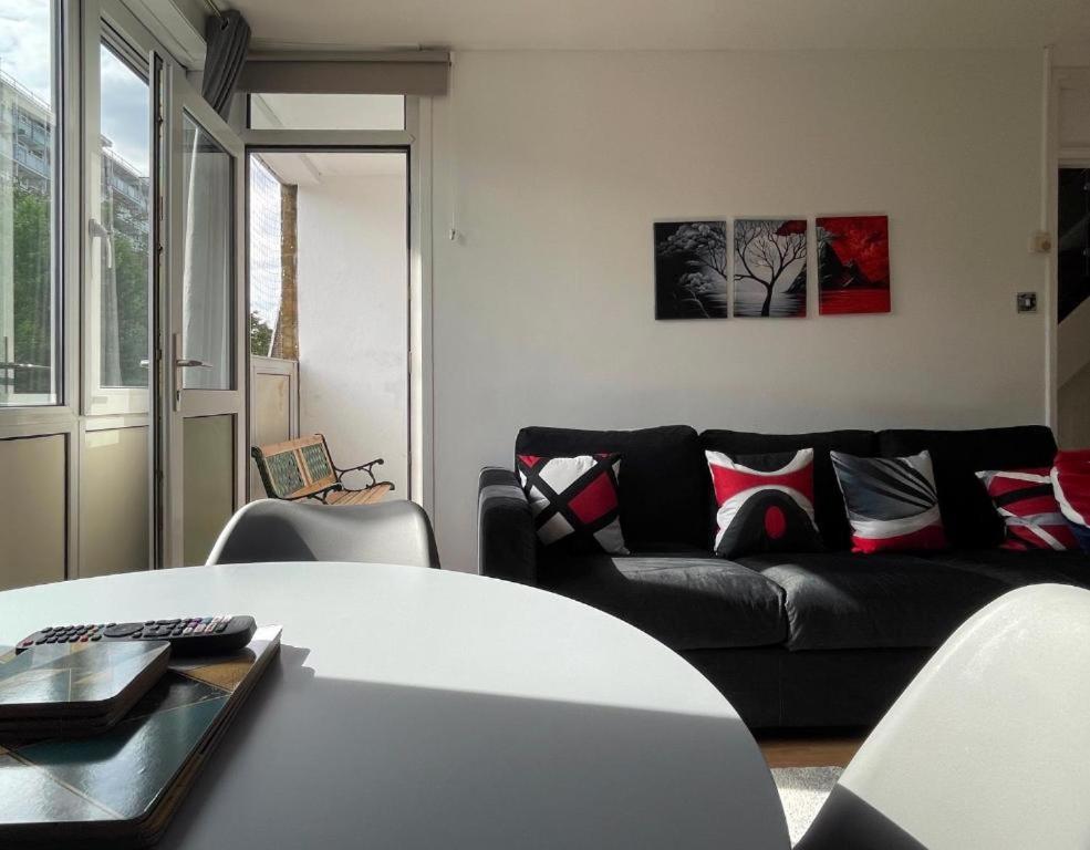 Appartamento Tom Place In Mile End - 2 Double Beds, 1 Bunk Bed, Max 6, Spacious, Ideal For Families *